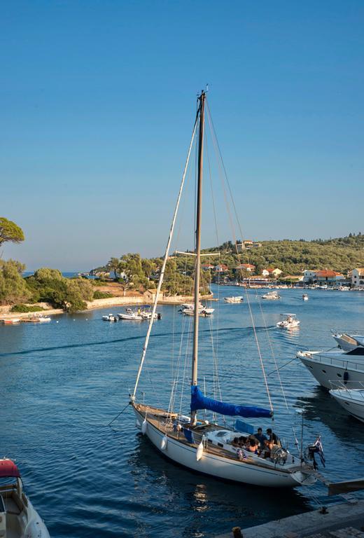 Averto Avali Gaios Buitenkant foto