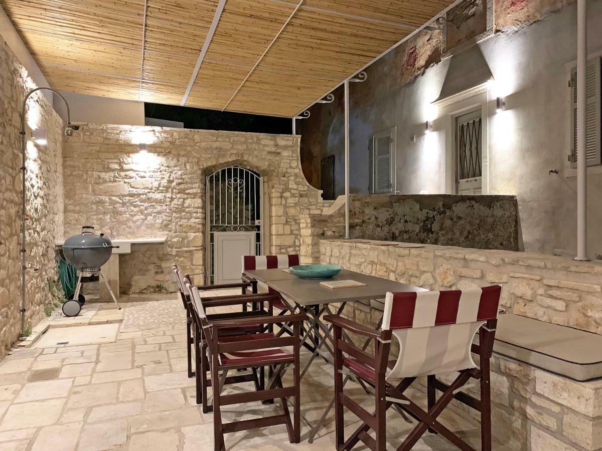 Averto Avali Gaios Buitenkant foto